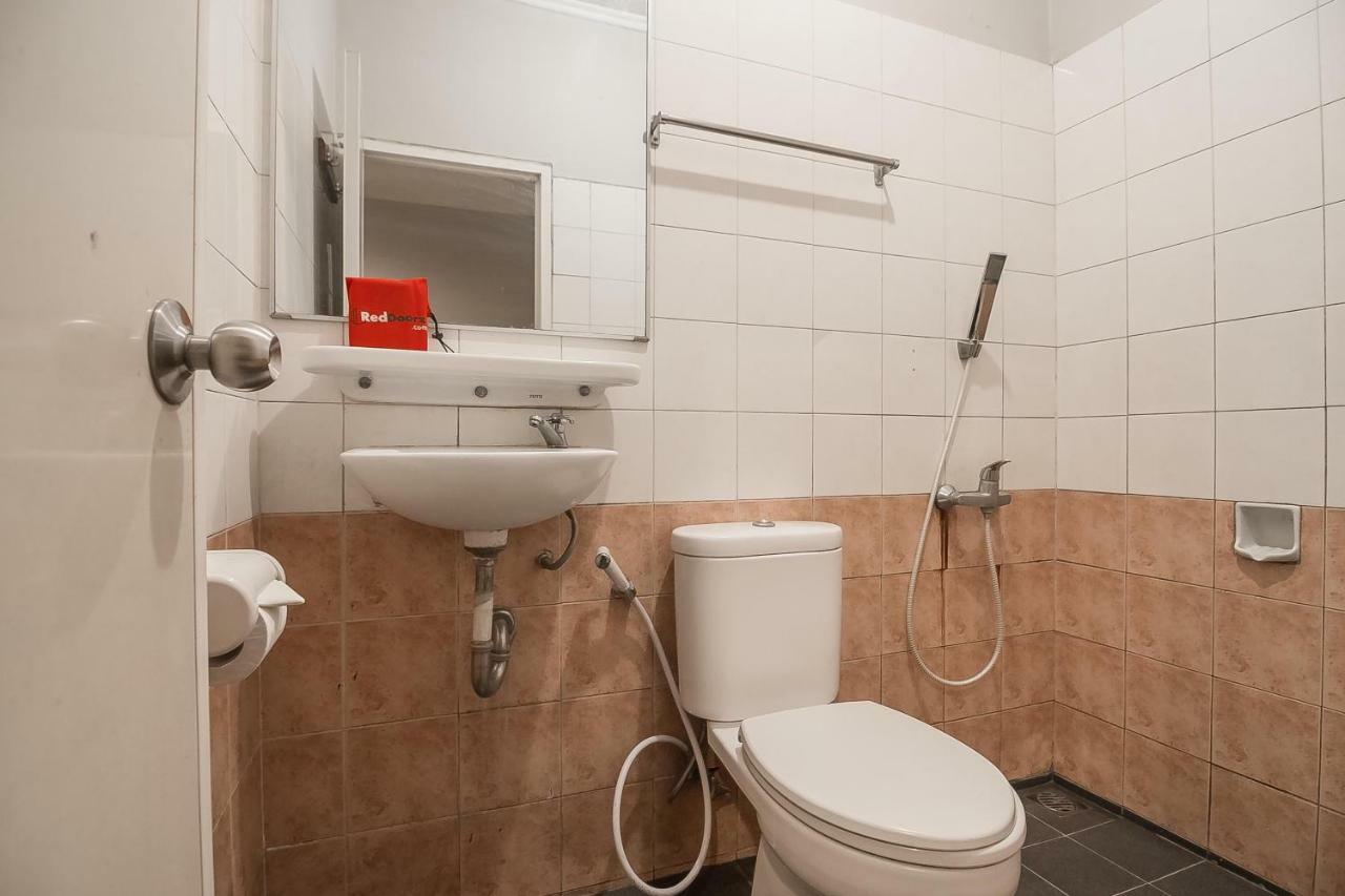 Yehezkiel Hotel Lembang Mitra Reddoorz Exteriör bild