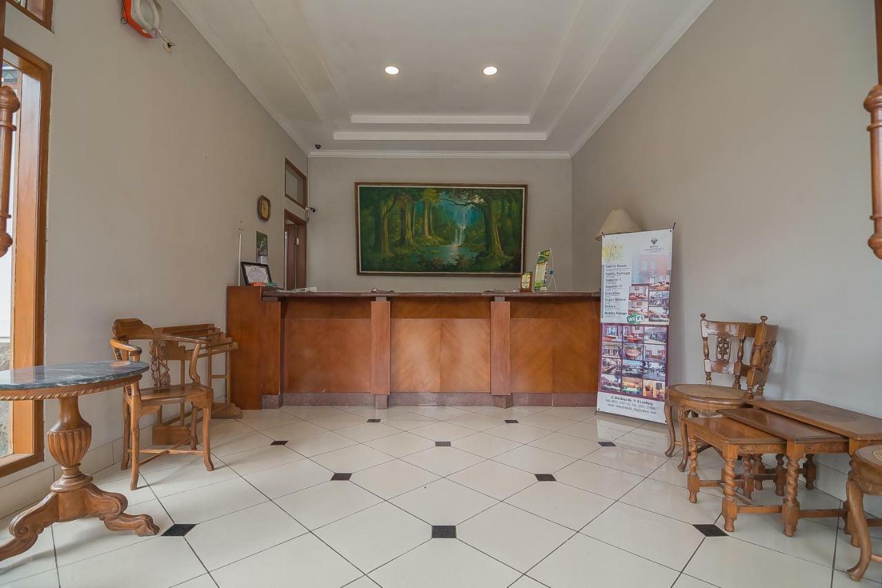 Yehezkiel Hotel Lembang Mitra Reddoorz Exteriör bild
